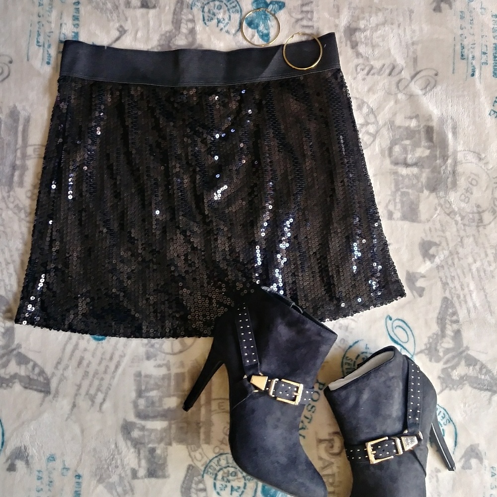 Black Sequin Mini Skirt - Multiple Sizes